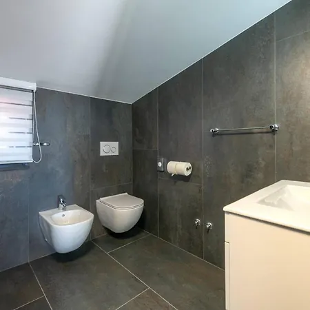 4 Sz Mit Bad En Pool Und Sommerkueche * Medulin